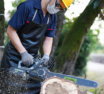 Cordless Hedge Trimmer